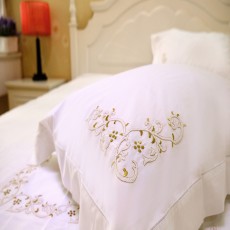 Bough embroidered bedding set